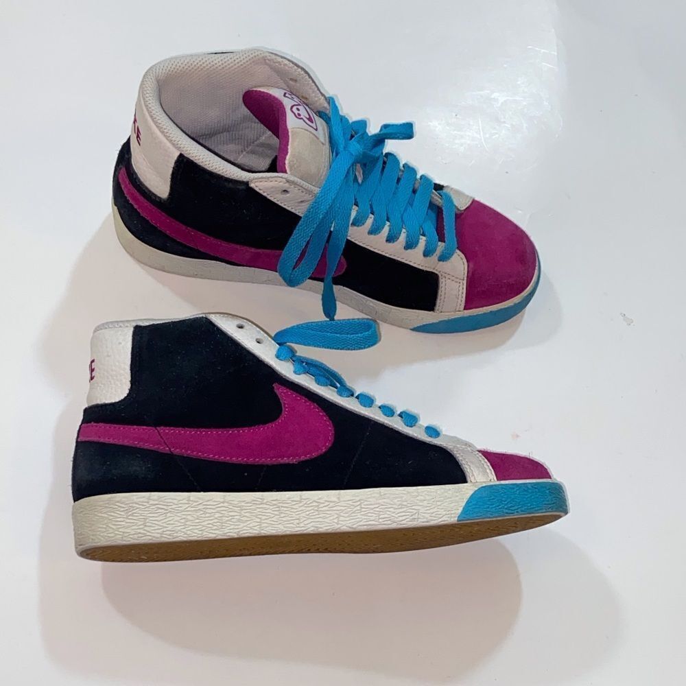 Nike Blazer Mid 6.0 High-Tops with Magenta and Teal Highlights Women Shoes z,8US - Picture 4 of 14